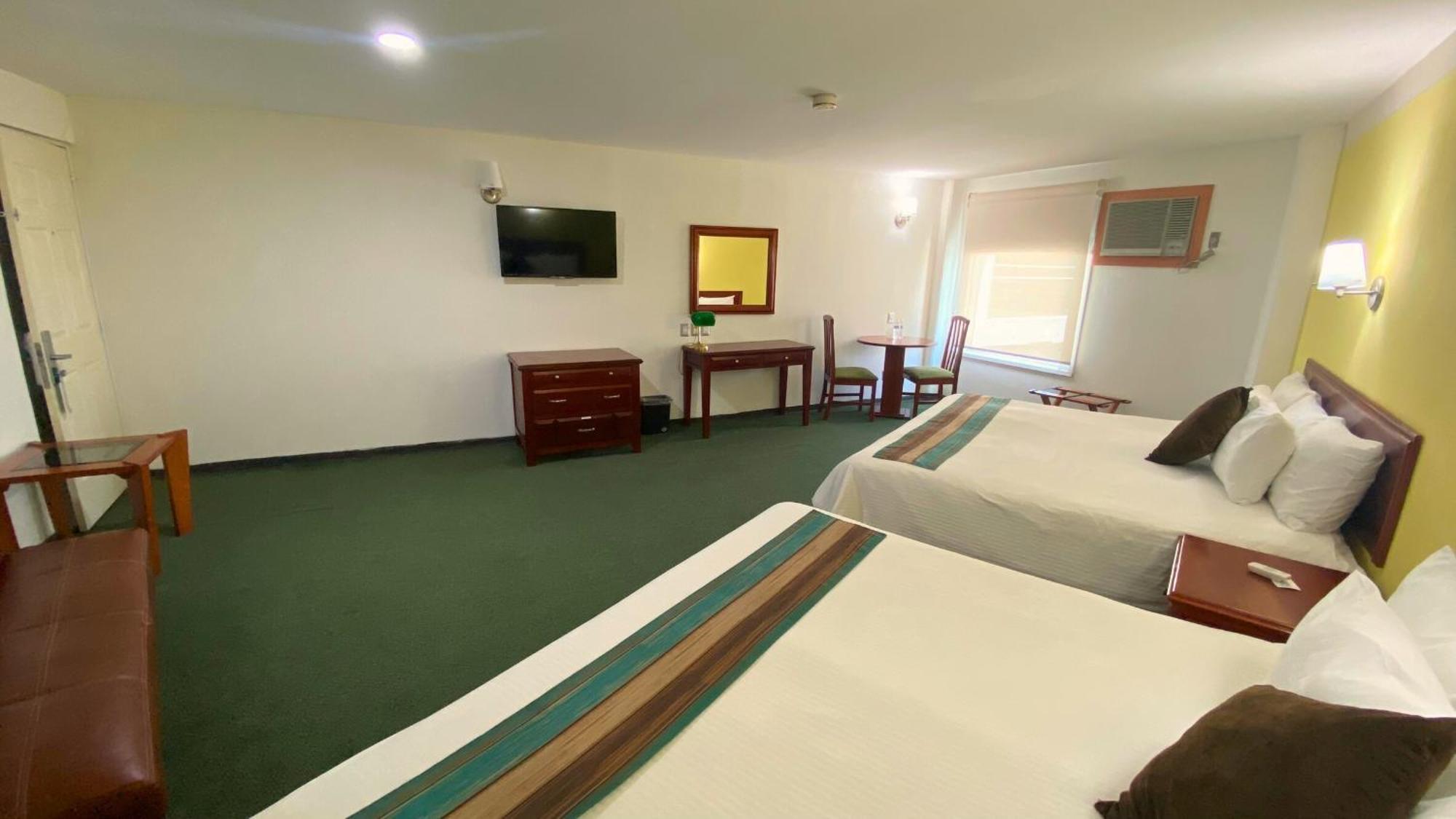 Hotel Enterprise Inn Poliforum 莱昂 外观 照片